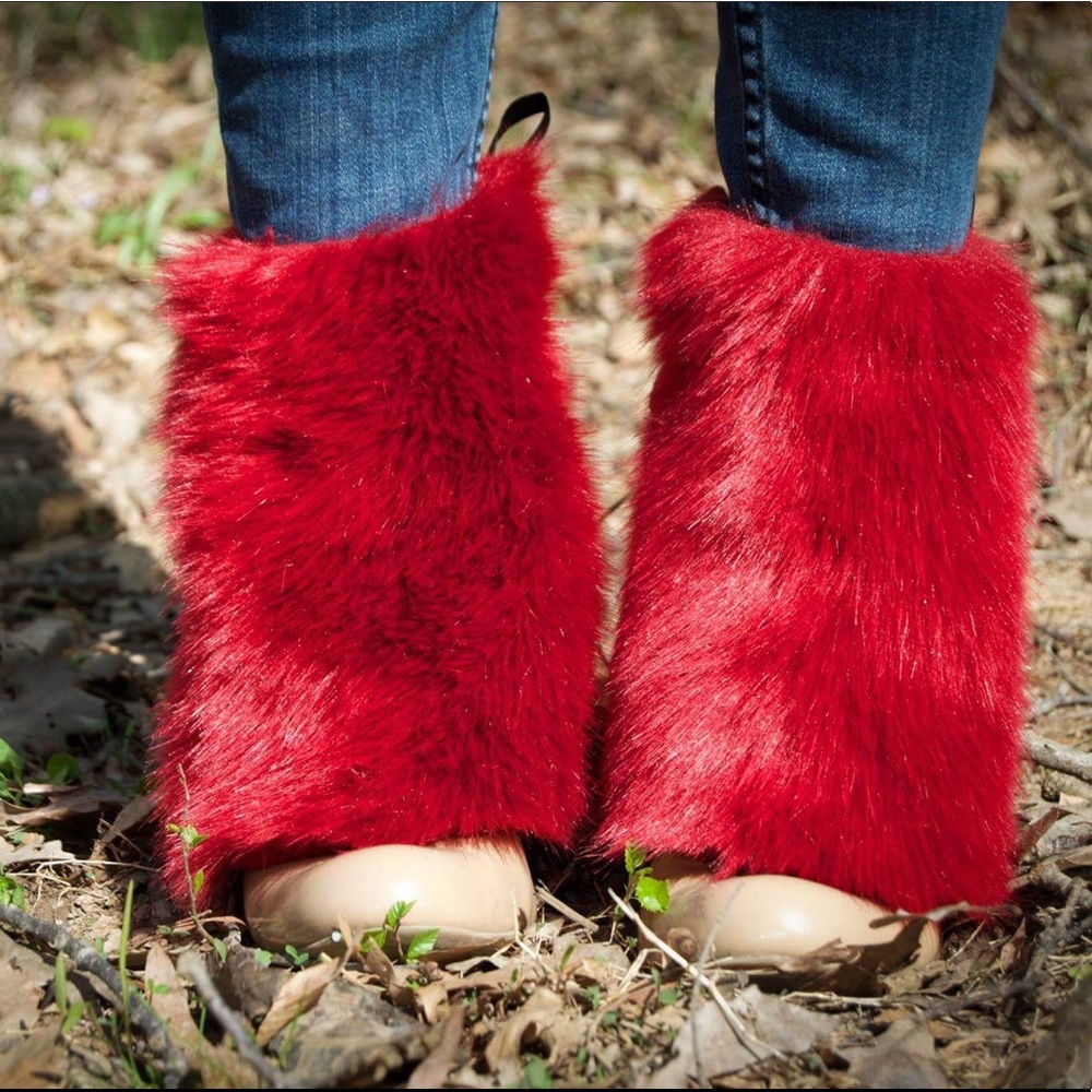 In-Love! ❤️ Faux Fur Spats